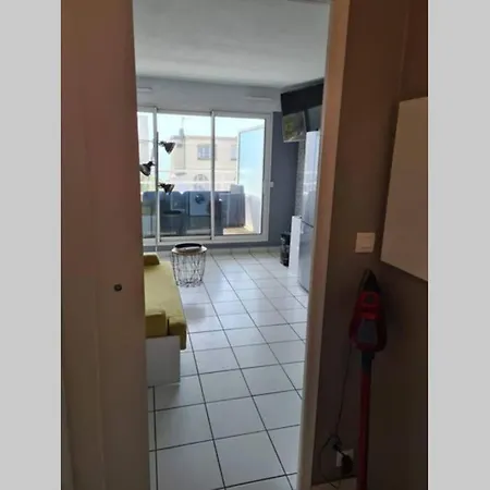 Apartment Location De Vacances Face A La Plage